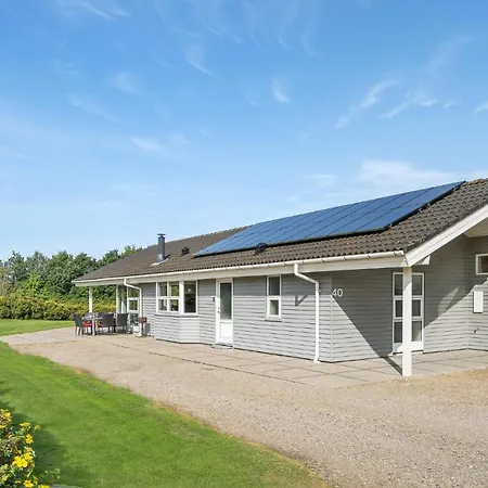 Casa de Férias In With Sauna Hovborg